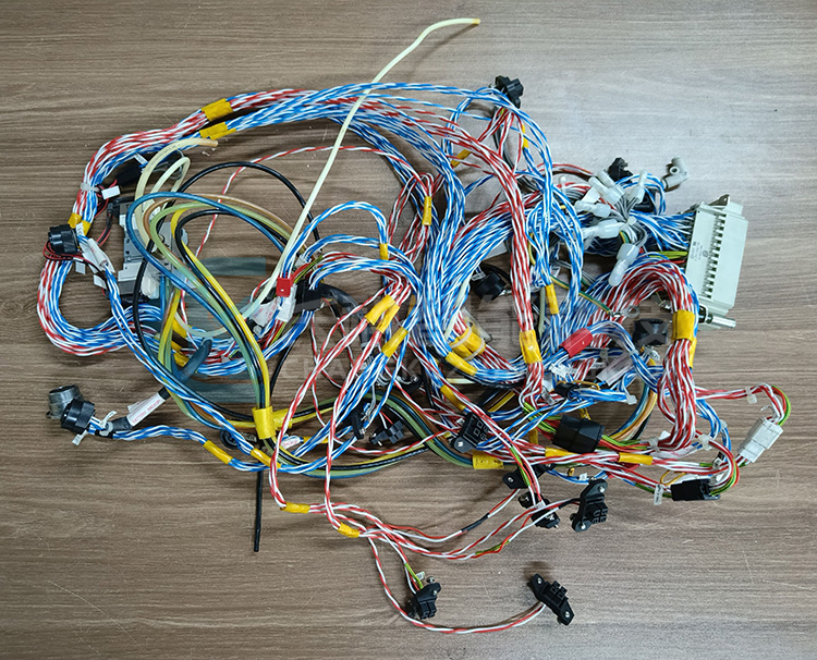 FANUC發(fā)那科LR Mate 200iD機(jī)器人本體線纜